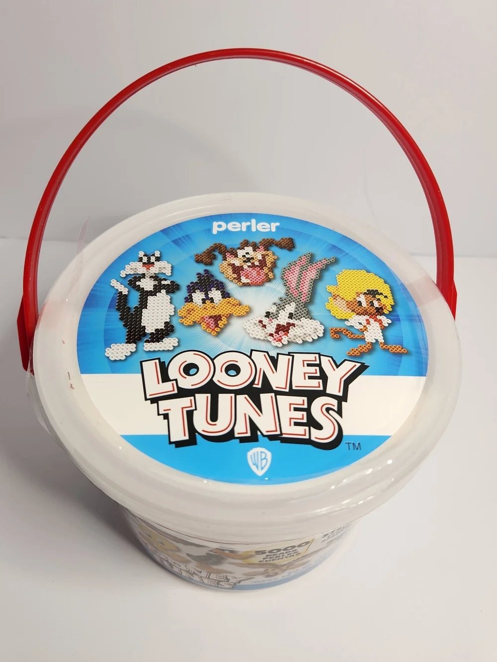 Warner Bros. Looney Tunes Perler Bead Kit 5000 Piece Bucket with Red Handle
